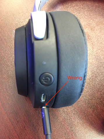 Example showing the incorrect way to plug in the LS20 headphones
